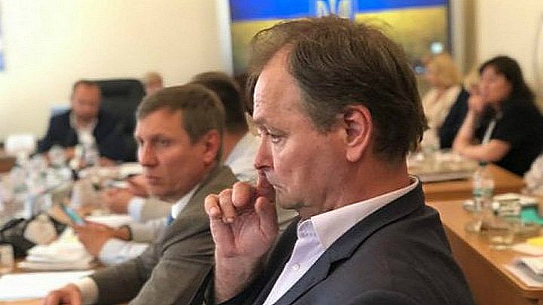 Натисни щоб дізнатись більше про: Олександр Пономарьов відновив роботу в Парламенті. За що він голосував у лютому?