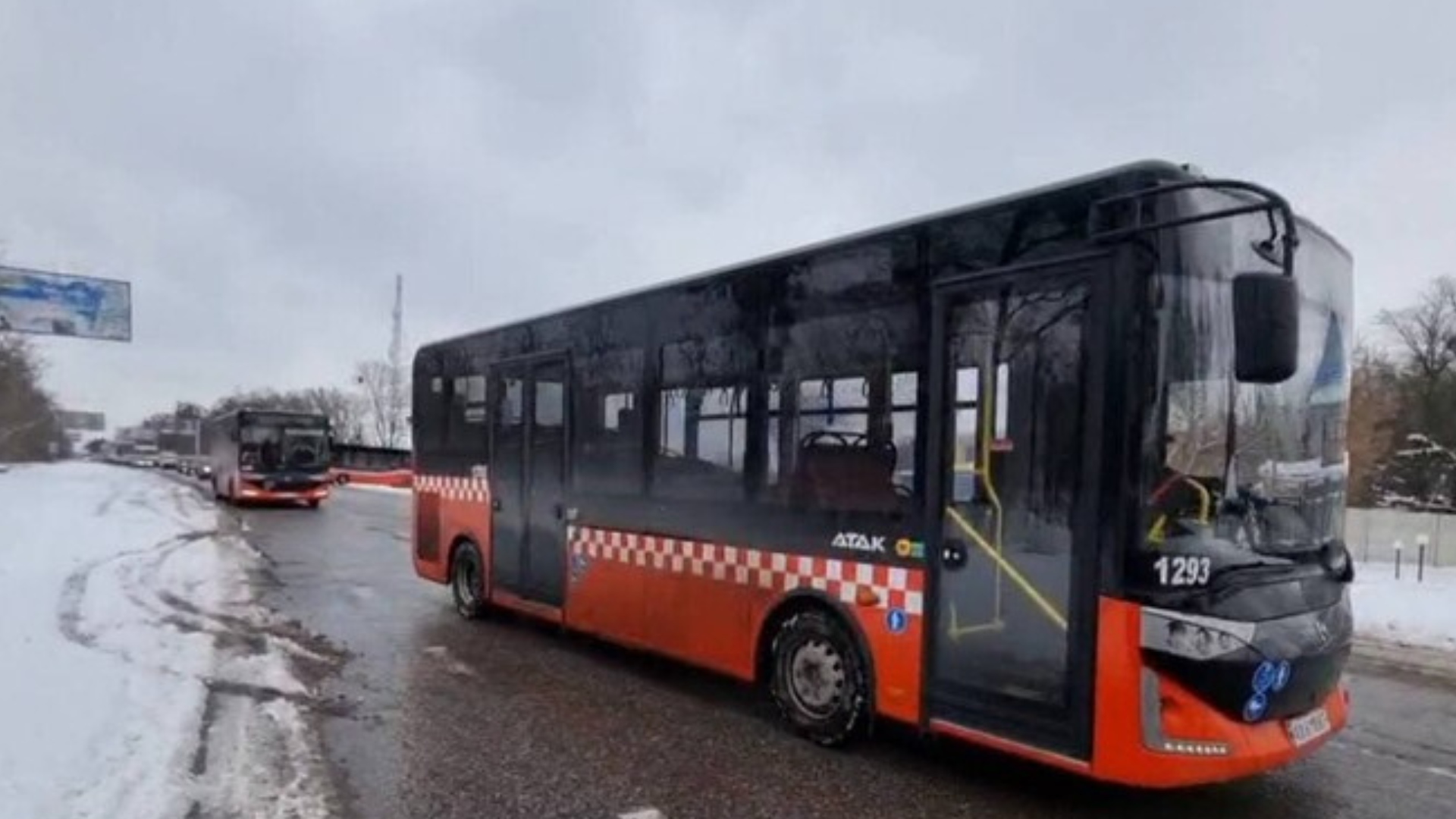 Натисни щоб дізнатись більше про: У Запорізькій області проводять евакуацію