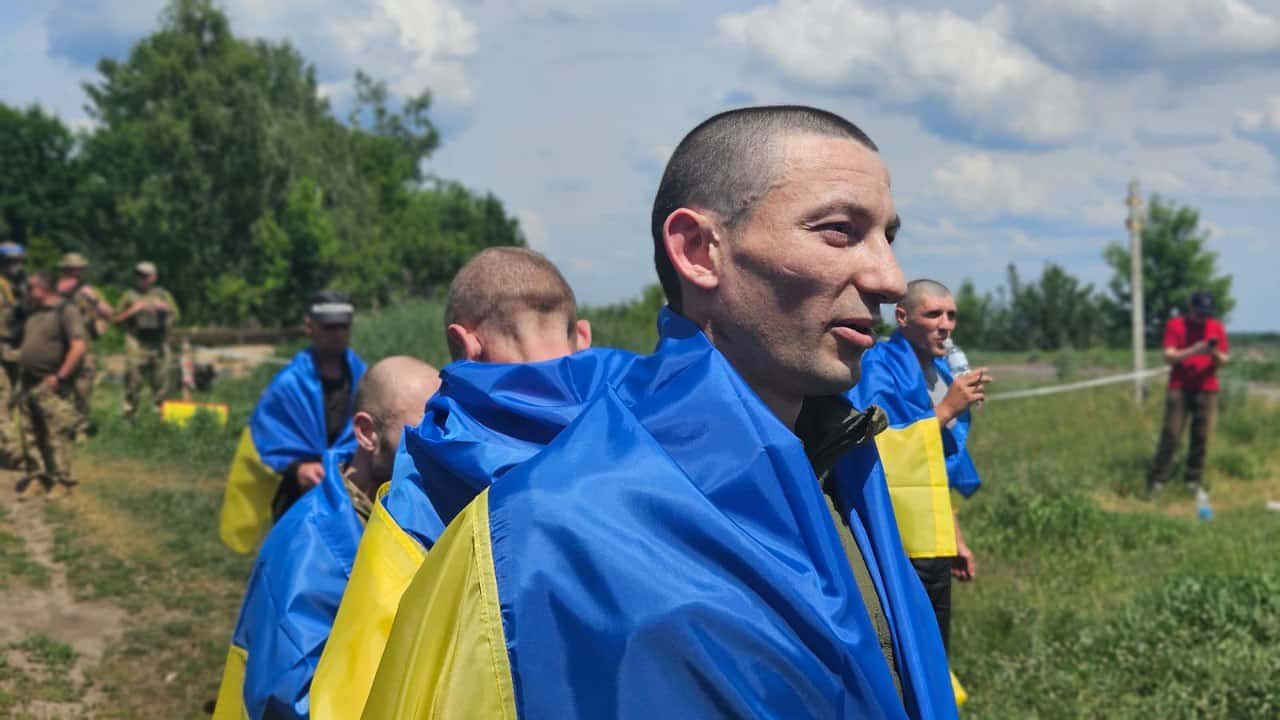 Повернення в Україну бійців з російського полону