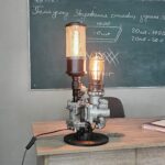 Олександр Шапошник створив світильник з уламку російського Іскандеру