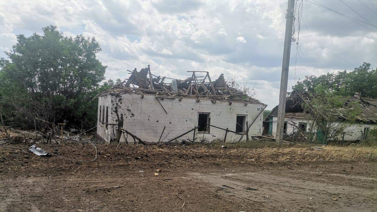 Натисни щоб дізнатись більше про: У Пологівському районі внаслідок російського обстрілу поранено жінку