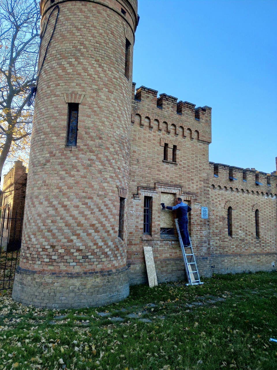 Садиба Попова Щит Окупанти Ремонт Василівка Карелія КарелКомунЕнерго