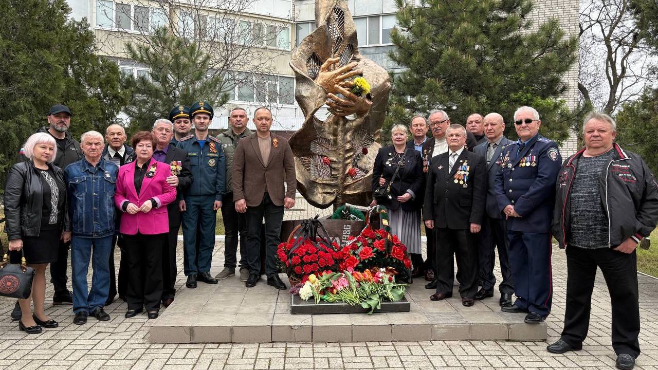 лаєр юрій колаборант чорнобильська трагедія бердянськ