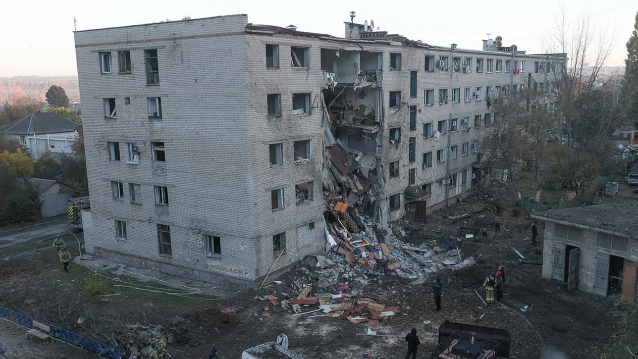 Натисни щоб дізнатись більше про: За десять місяців 2025 року російська армія вбила 94 цивільних на вільній частині Запоріжжя