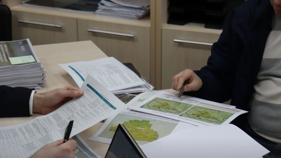 марганцеві руди, Токмак, гірсько-збагачувальний комбінат