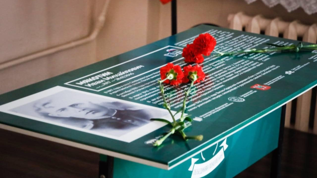 Відкриття парти героя в селі Семенівка - Іван Мякотін